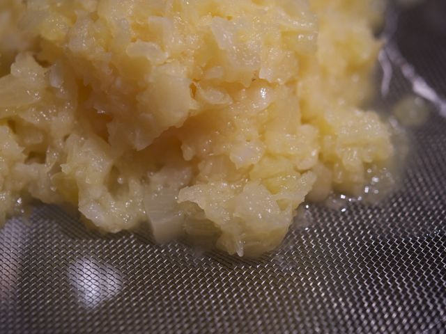 Draining pineapple 790 xxx