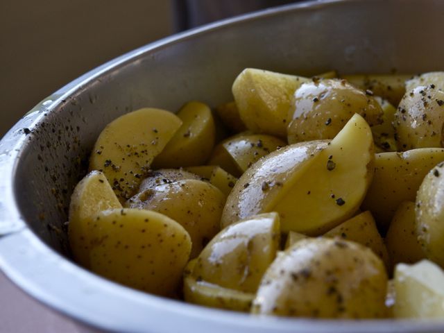 Raw potatoes 790 xxx