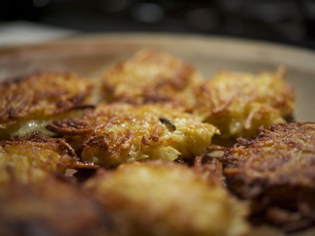 Tray of latkes 790 xxx 790 xxx