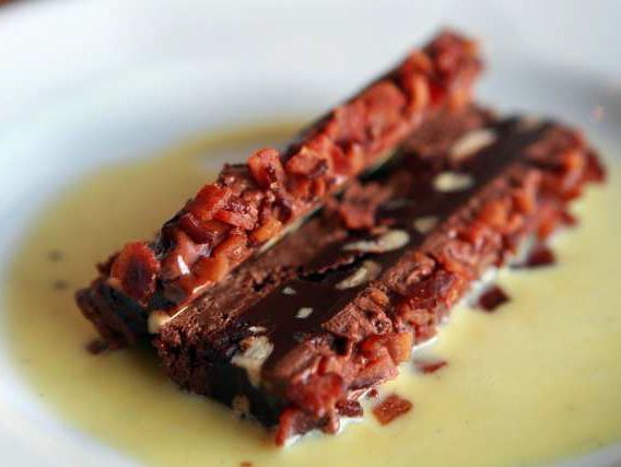 Bacon crunch bar1 790 xxx